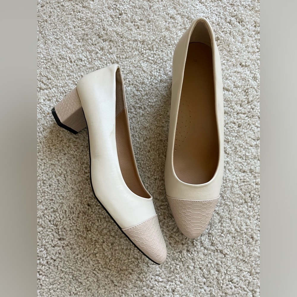 Vintage leather pumps | never worn!